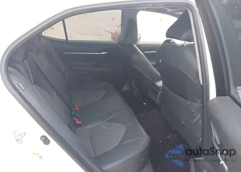 2018 Toyota Camry Se z USA, uszkodzony, nr VIN 4T1B11HK4JU676622